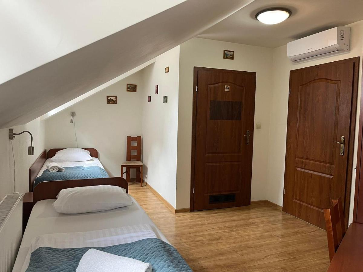 Kamienica Przy Bramie Hotel Opatow  Exterior photo